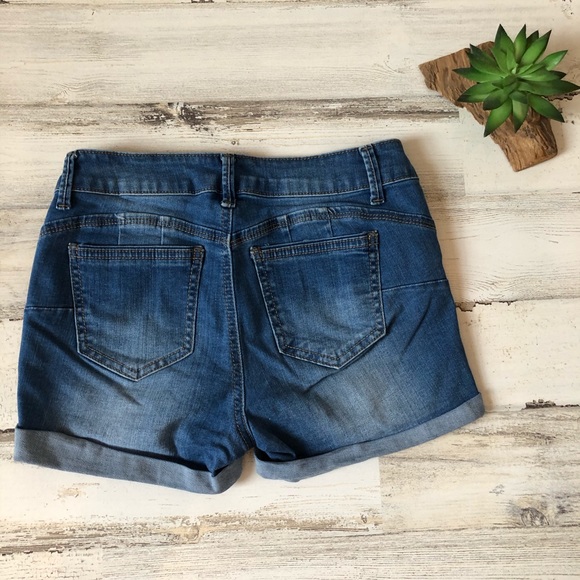 Forever 21 Jean Shorts - Picture 2 of 3